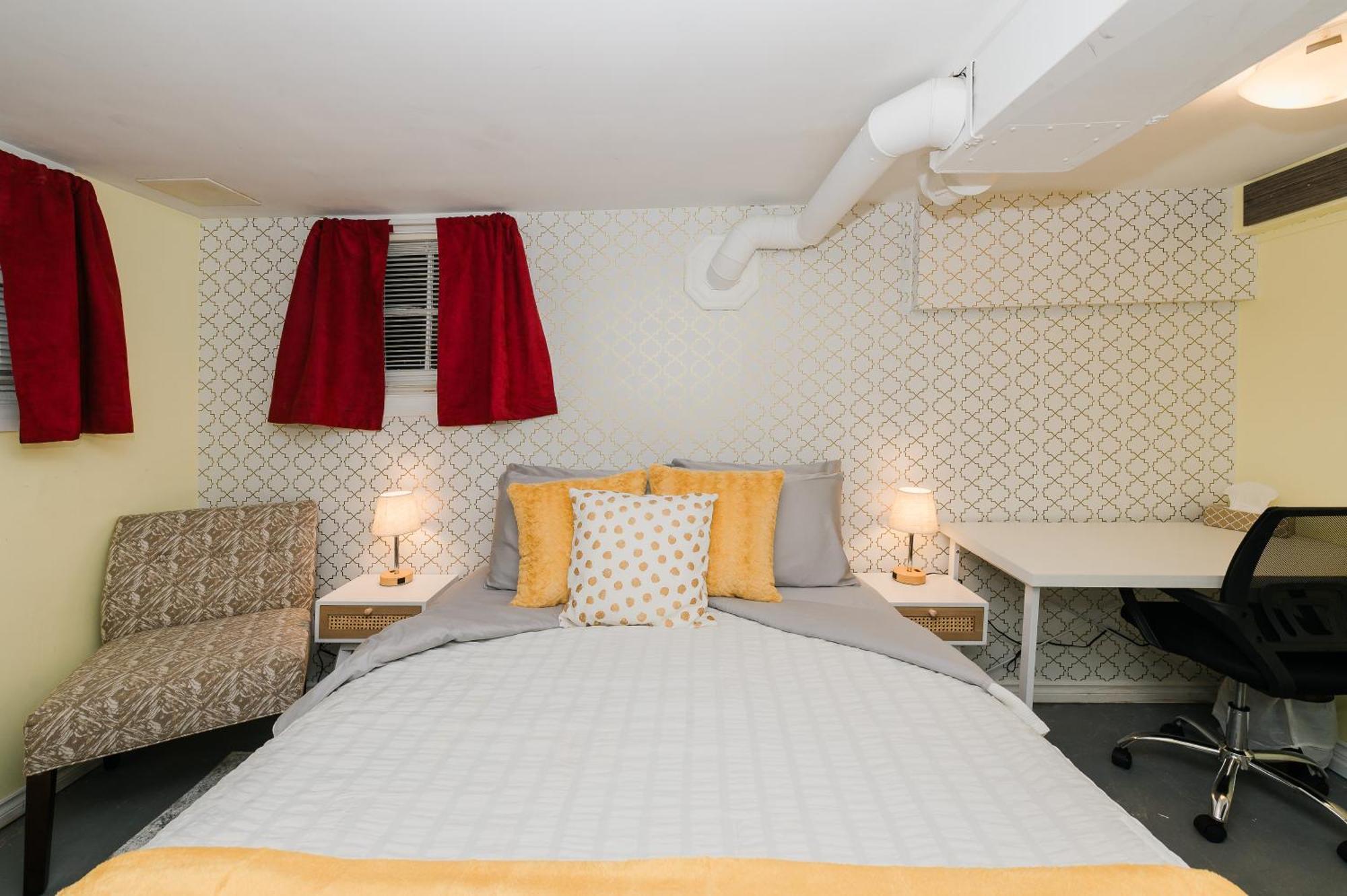Quaint & Cozy Accommodation エドモントン エクステリア 写真