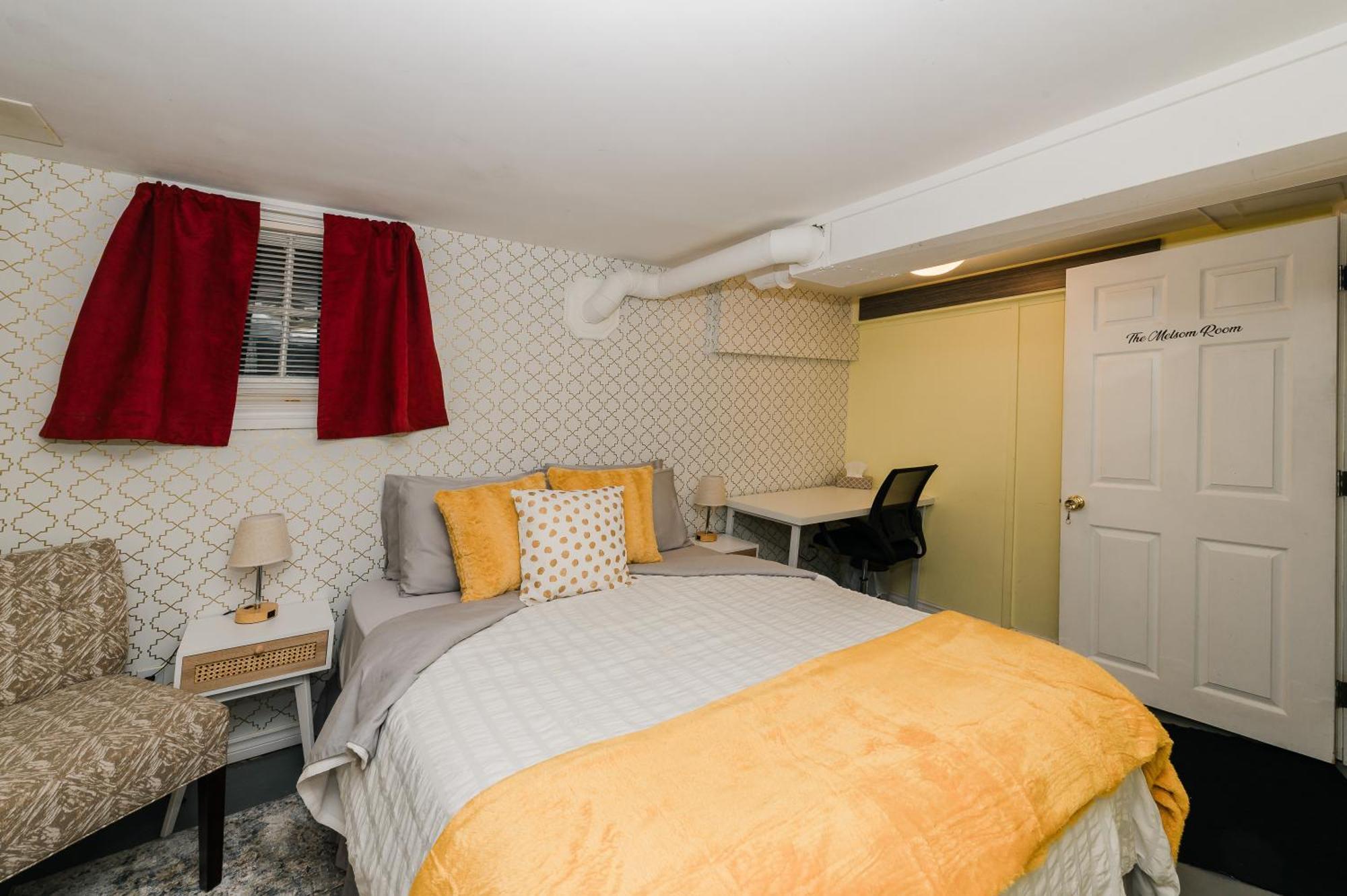 Quaint & Cozy Accommodation エドモントン エクステリア 写真