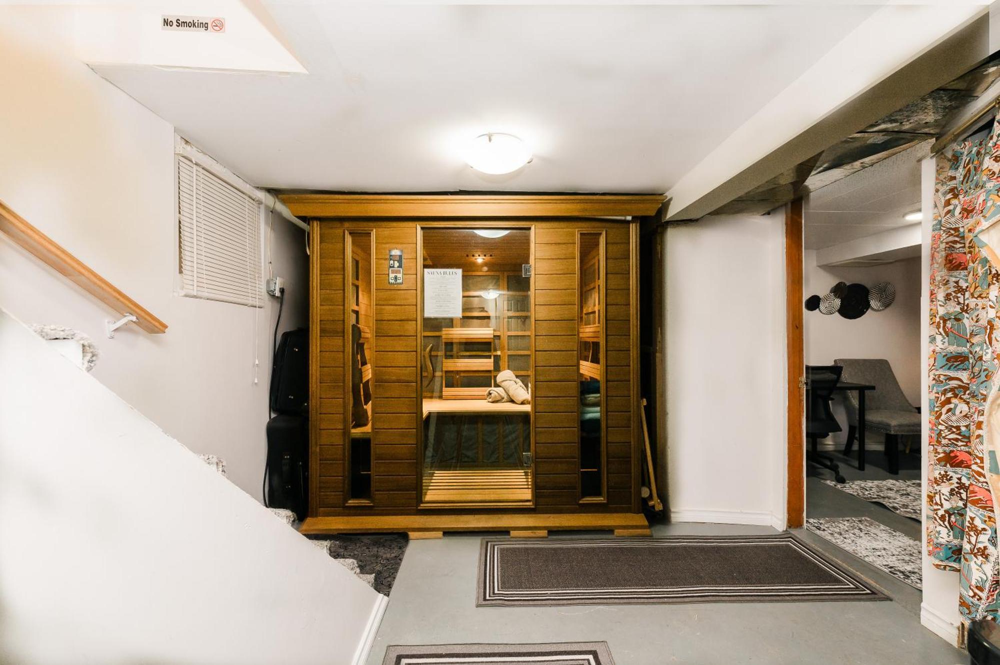 Quaint & Cozy Accommodation エドモントン エクステリア 写真